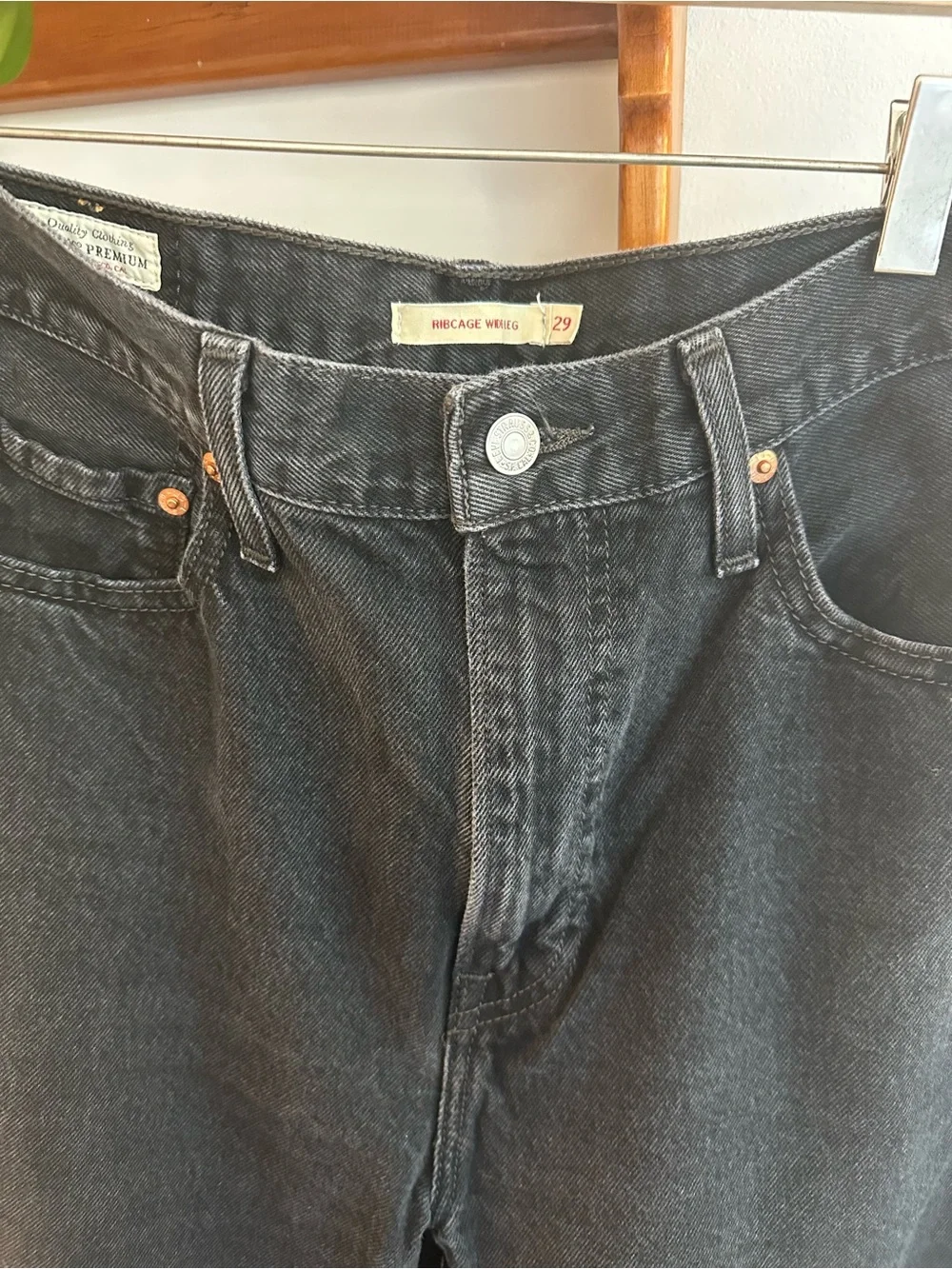 Levi’s Ribcage High Rise Wide Leg Jean - Picture 2 of 6